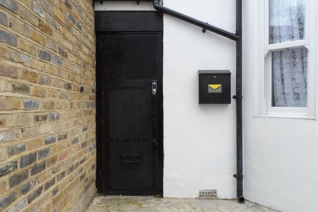 Bubblesbnb, 1 Bedroom Flat Londres Exterior foto